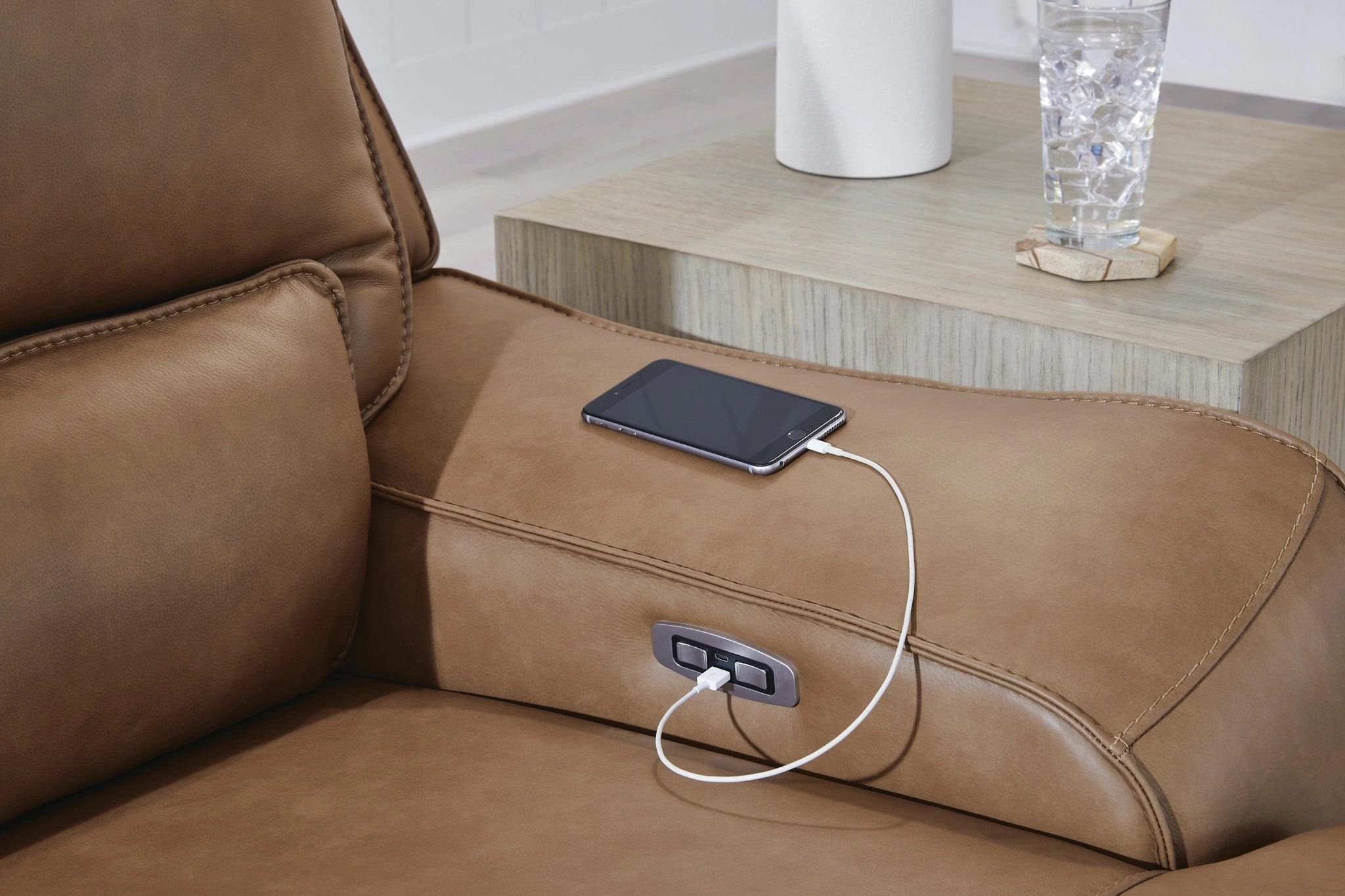 DeepWakes Power Reclining Sectional with Chaise
