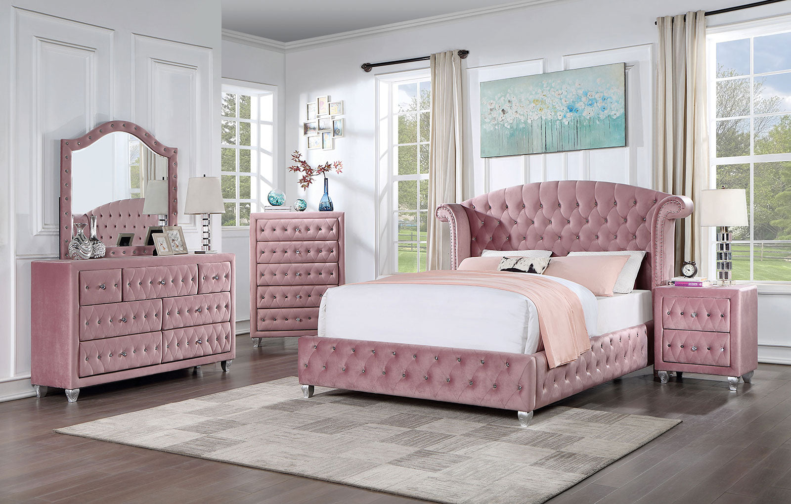 ZOHAR 5 Pc. Queen Bedroom Set w/ Chest
