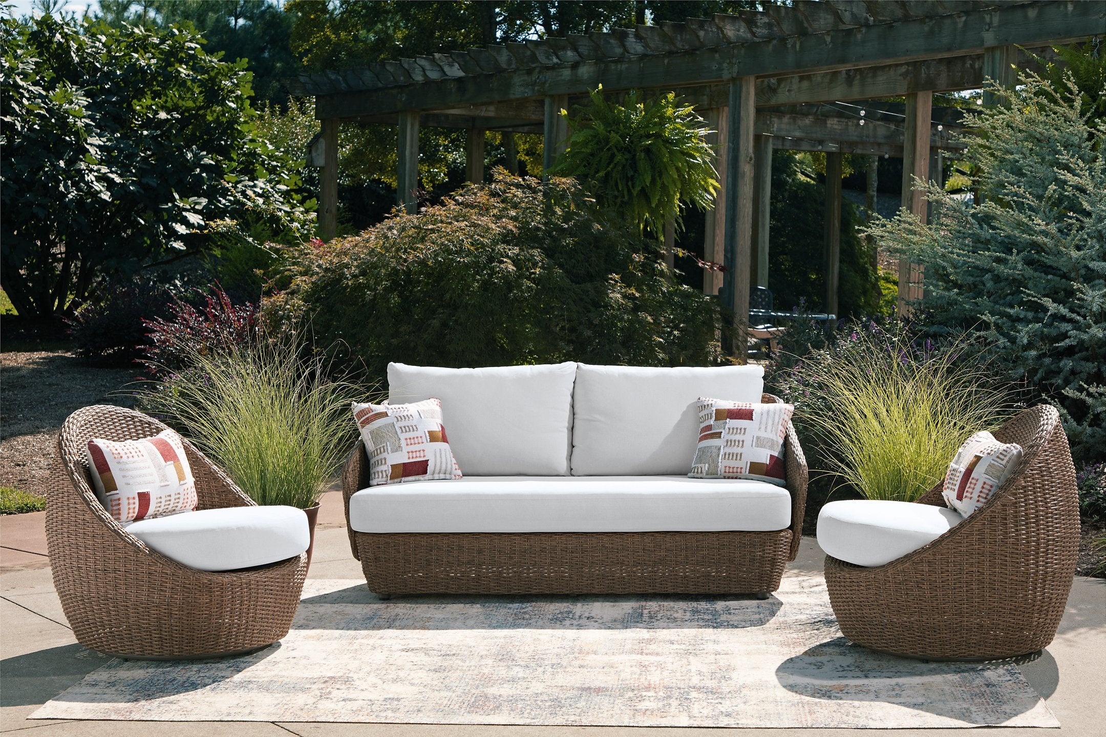 Double Point Outdoor Seating Set