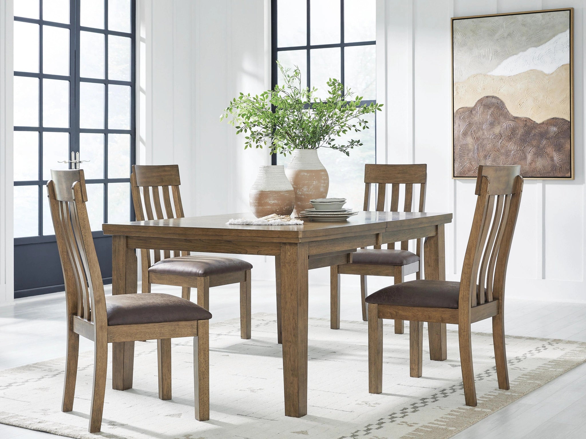 Urbinforte Dinning Room Set