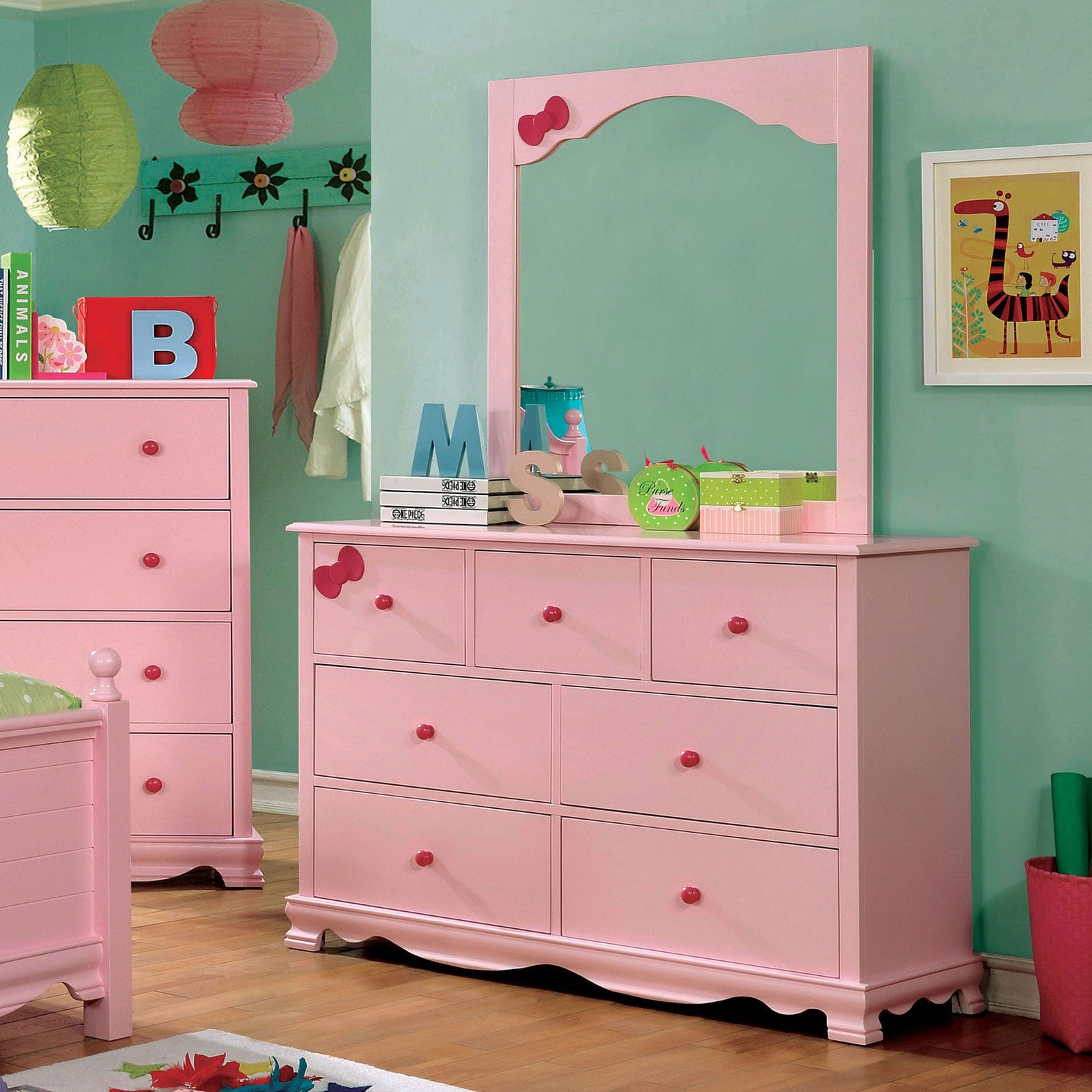 DANI Dresser