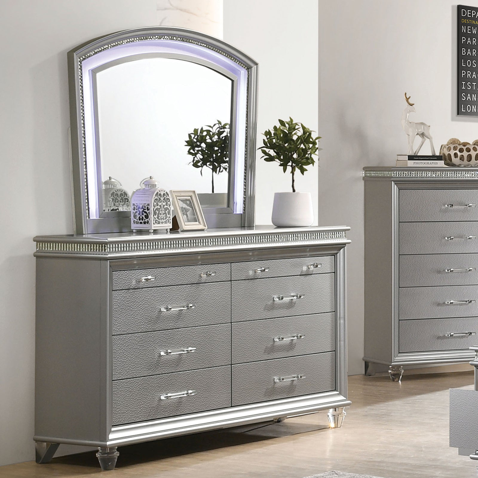 MADDIE Dresser, Silver MADDIE Dresser, Silver