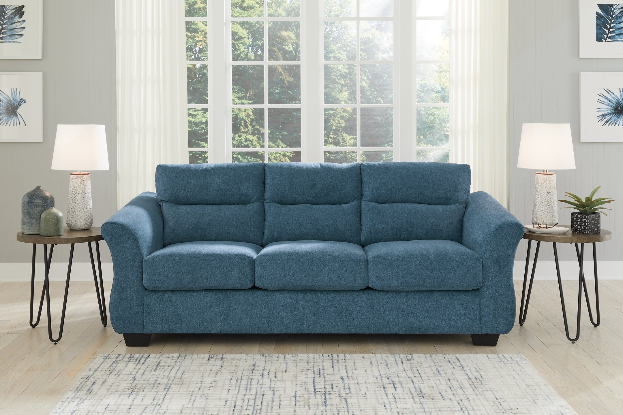 Miravel Sofa