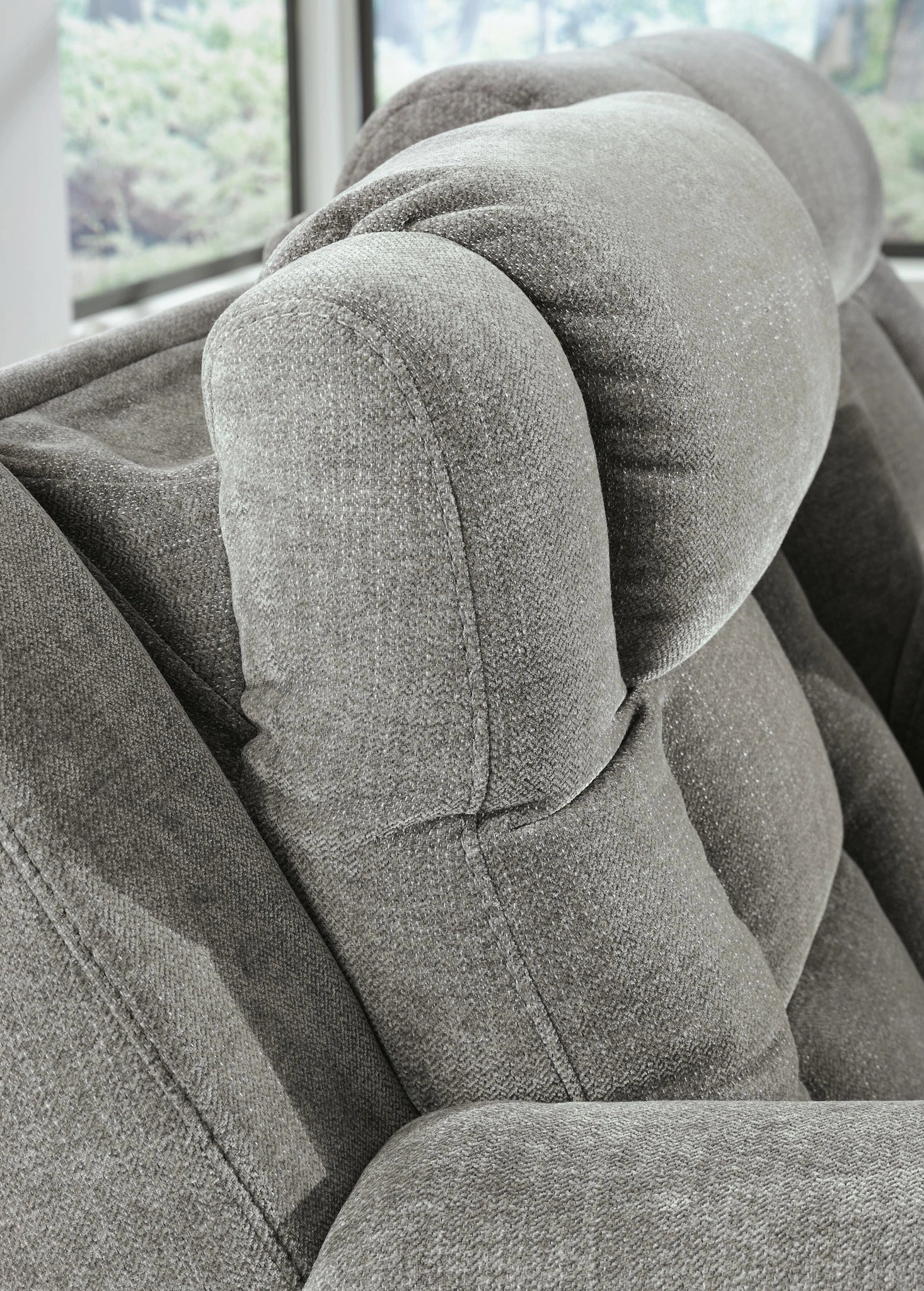 Mixed Motion Recliner