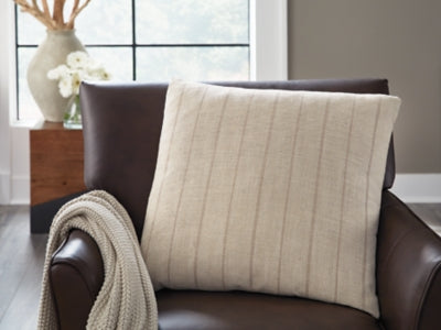 Valwick Pillow (Set of 4)