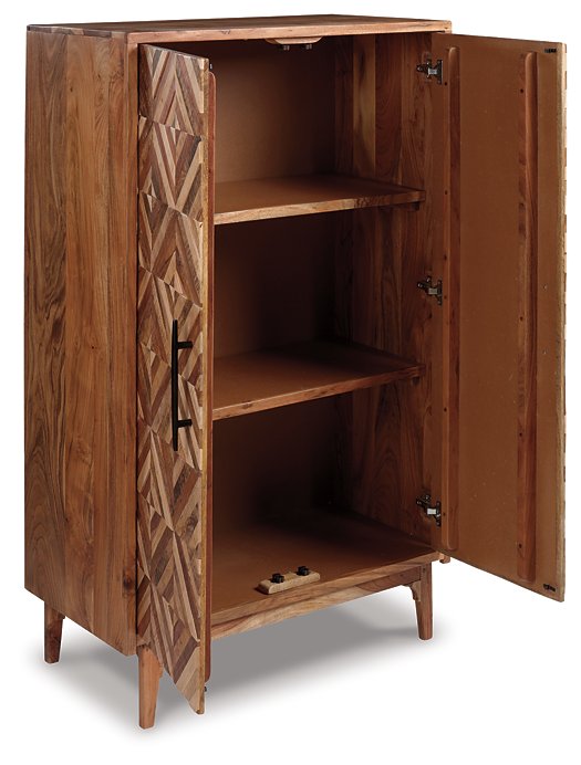 Gabinwell Accent Cabinet