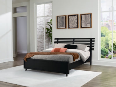Danziar Queen Slat Bed