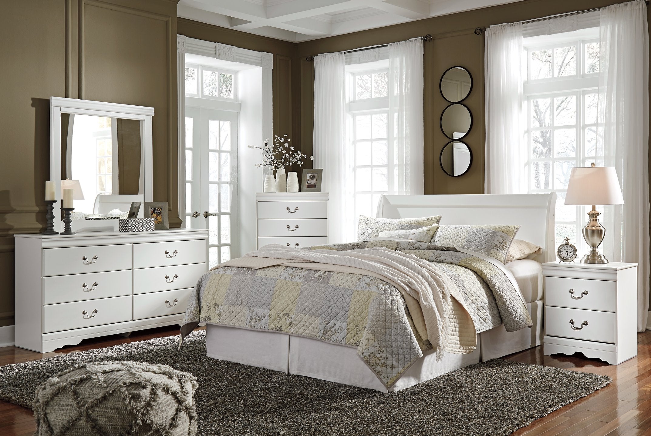 Anarasia Bedroom Set