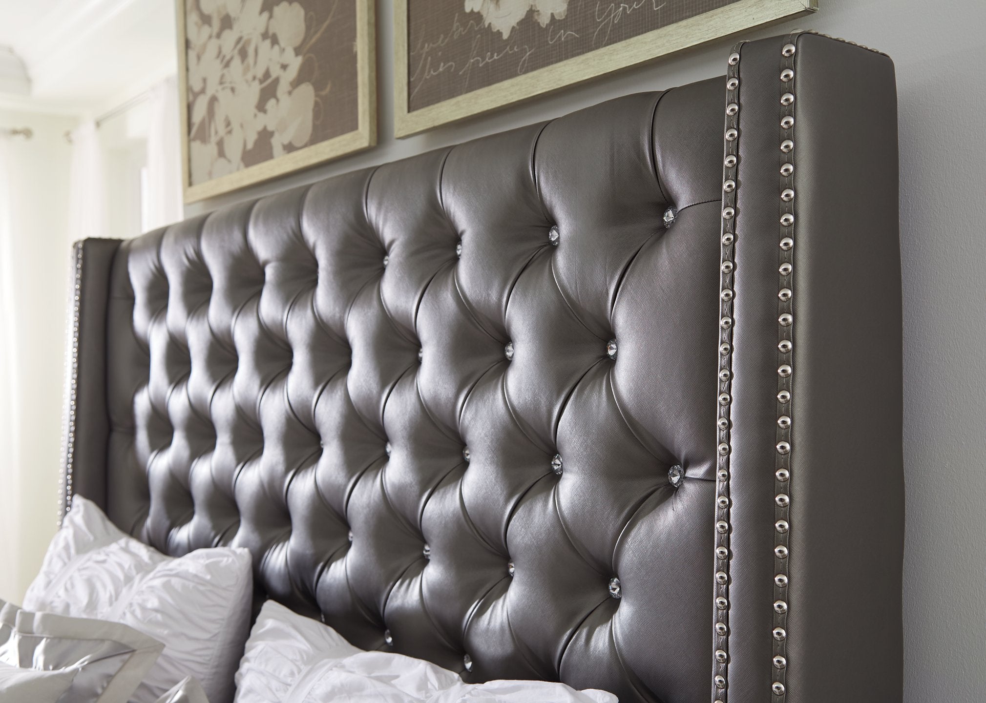 Coralayne Upholstered Bed