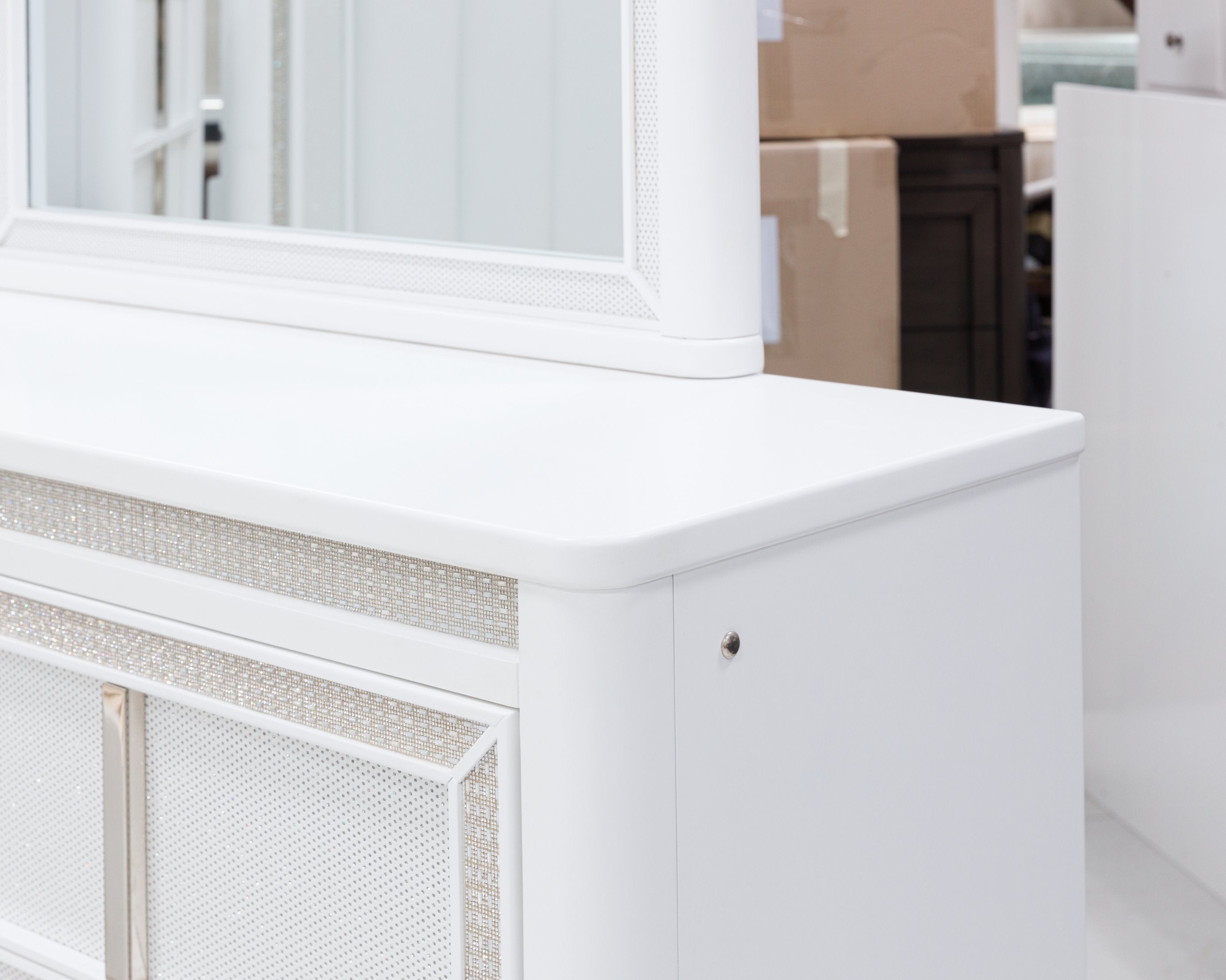 Chalanna Bedroom Set