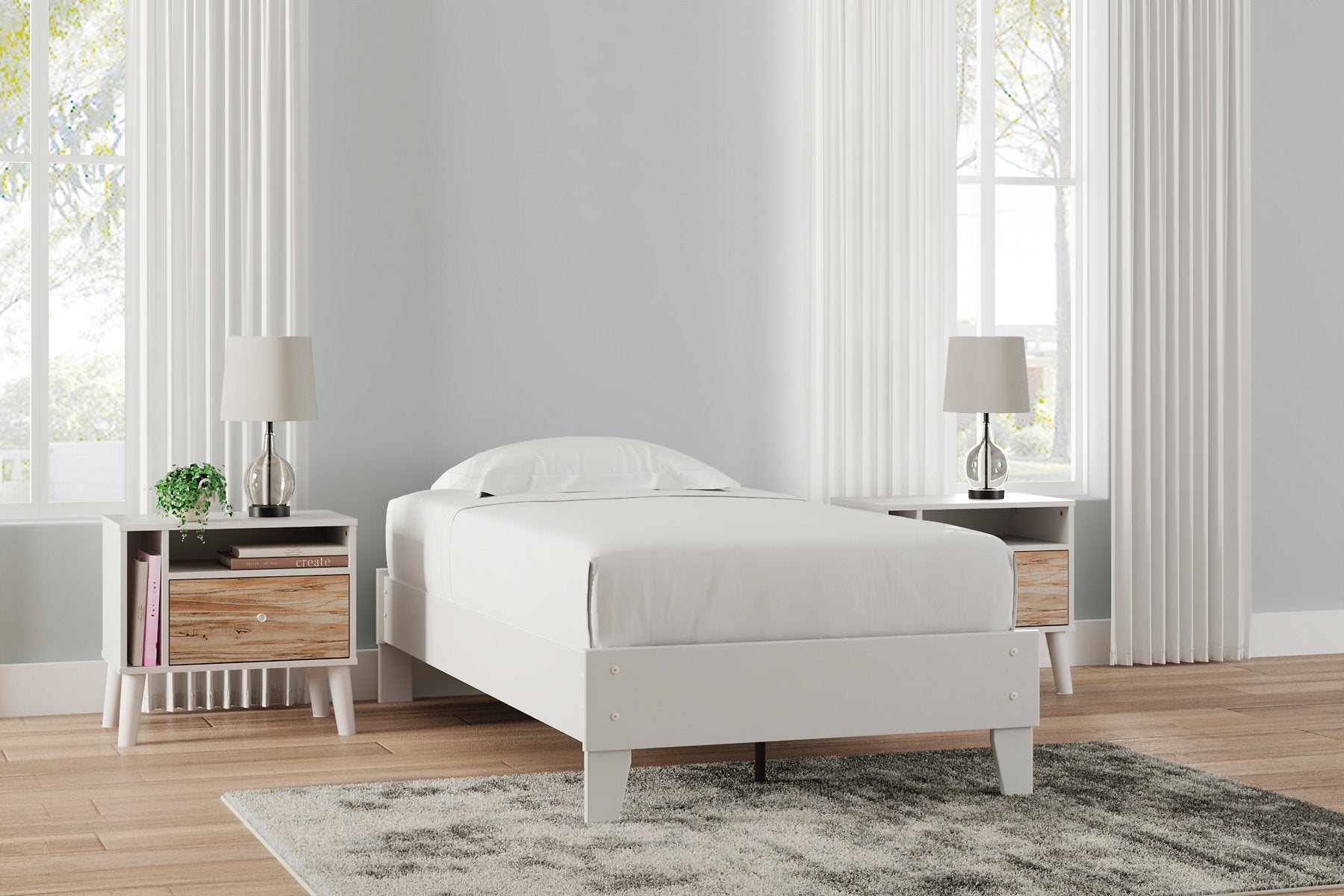 Piperton Panel Bed