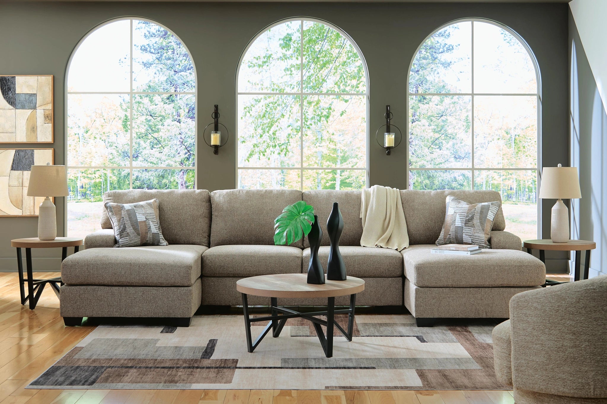 Newellen Sectional with Chaise